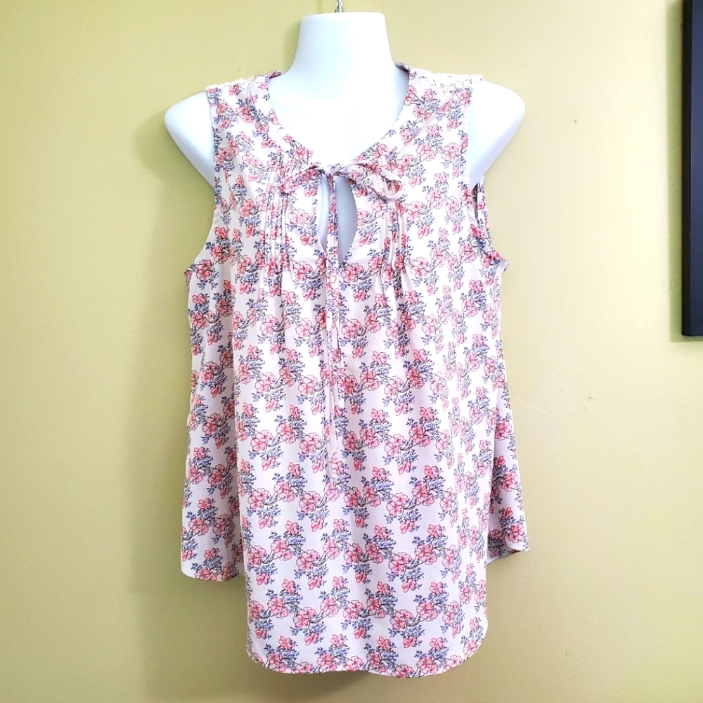 Collective Concepts | Flowy Floral Top with Lace